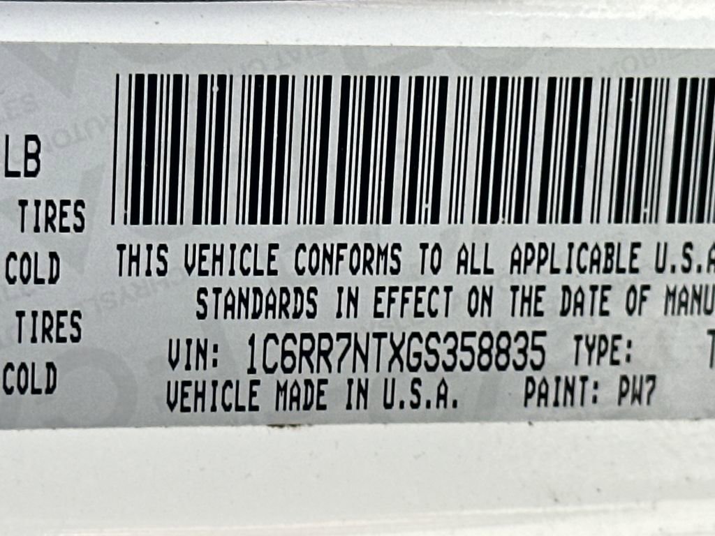 Used 2016 RAM 1500 Laramie w/ Convenience Group image 34
