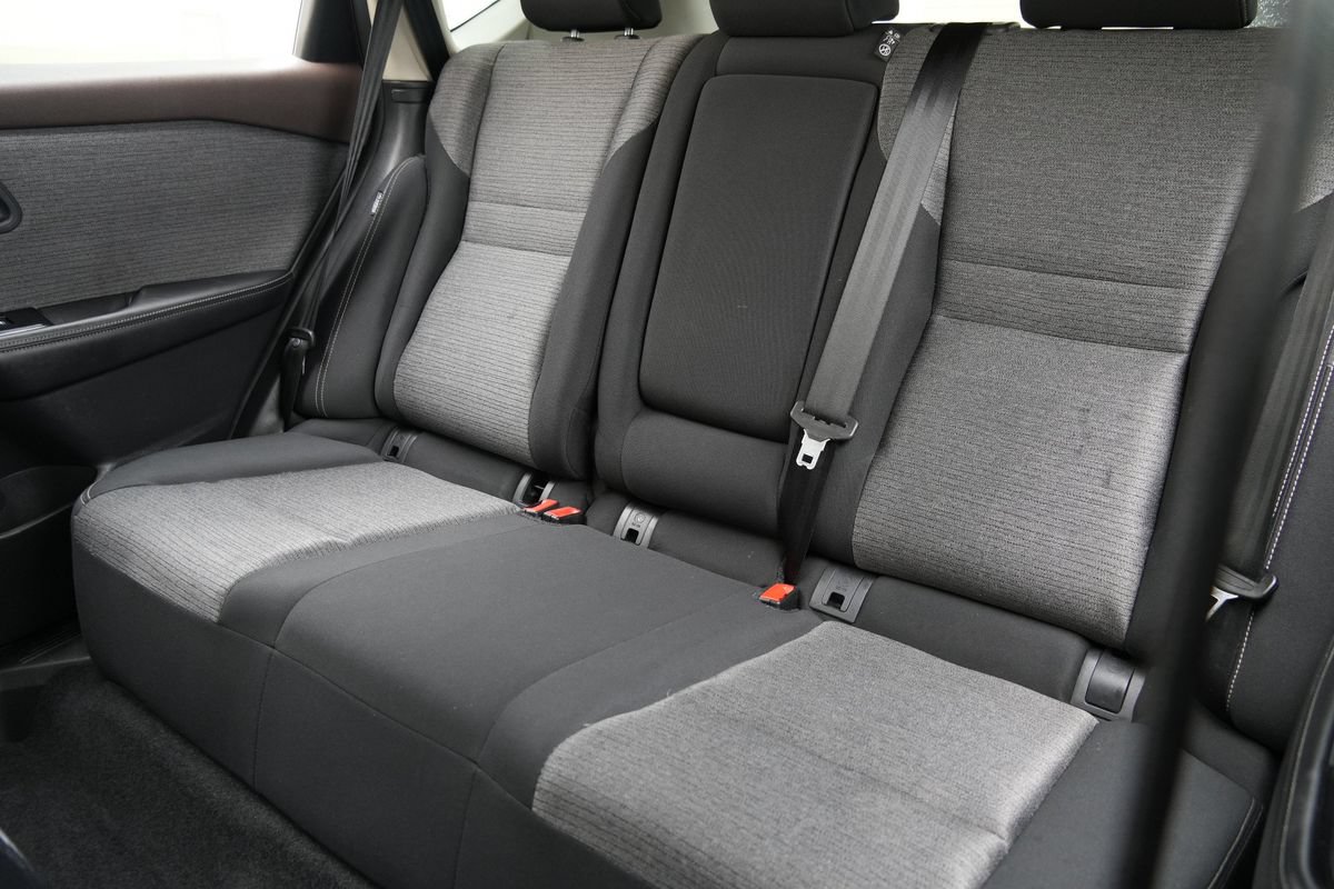 Used 2023 Nissan Rogue SV FWD image 11