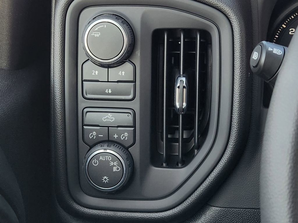 New 2026 Chevrolet Silverado 2500 Custom w/ Custom Convenience Package image 23