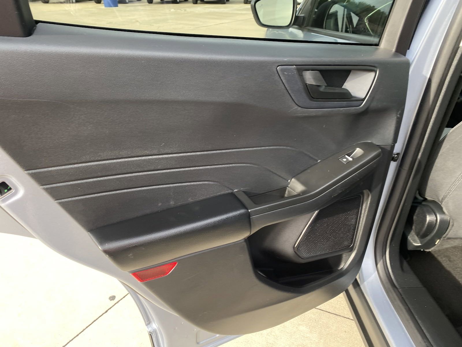 Used 2022 Ford Escape SE w/ Cold Weather Package AWD/4WD image 19