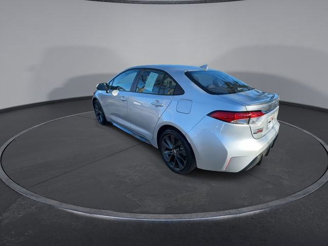 Used 2025 Toyota Corolla SE image 11