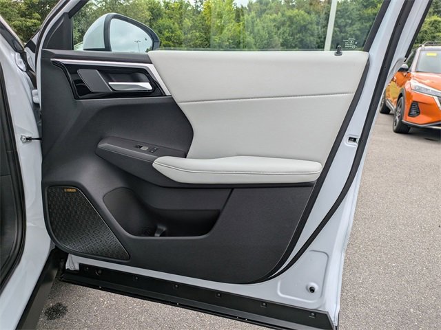 New 2025 Mitsubishi Outlander SE image 33
