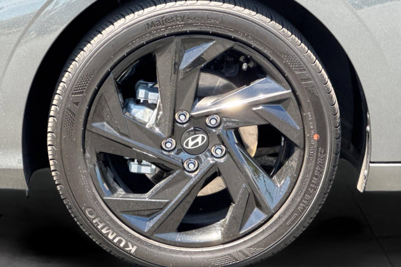 Certified 2026 Hyundai Elantra Sport FWD image 28