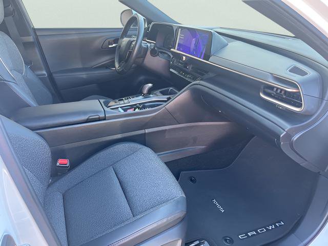 Used 2023 Toyota Crown XLE image 23