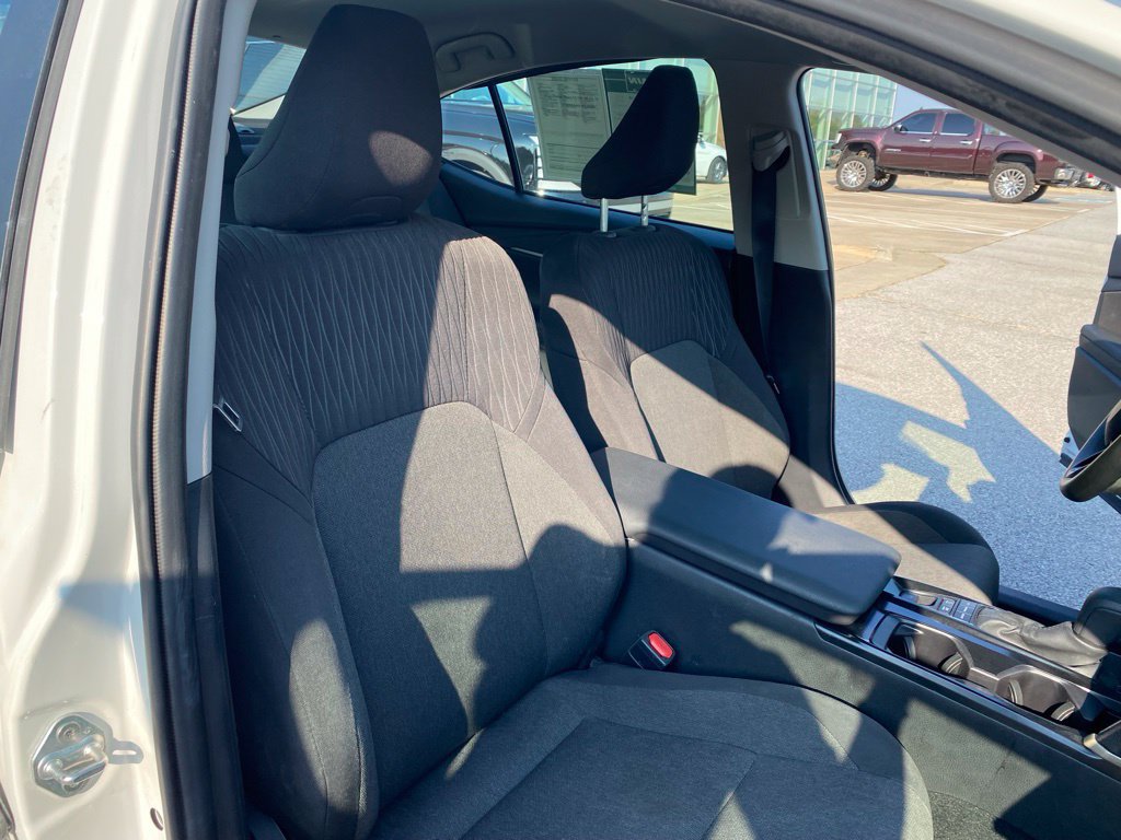 Used 2025 Toyota Camry LE FWD image 29