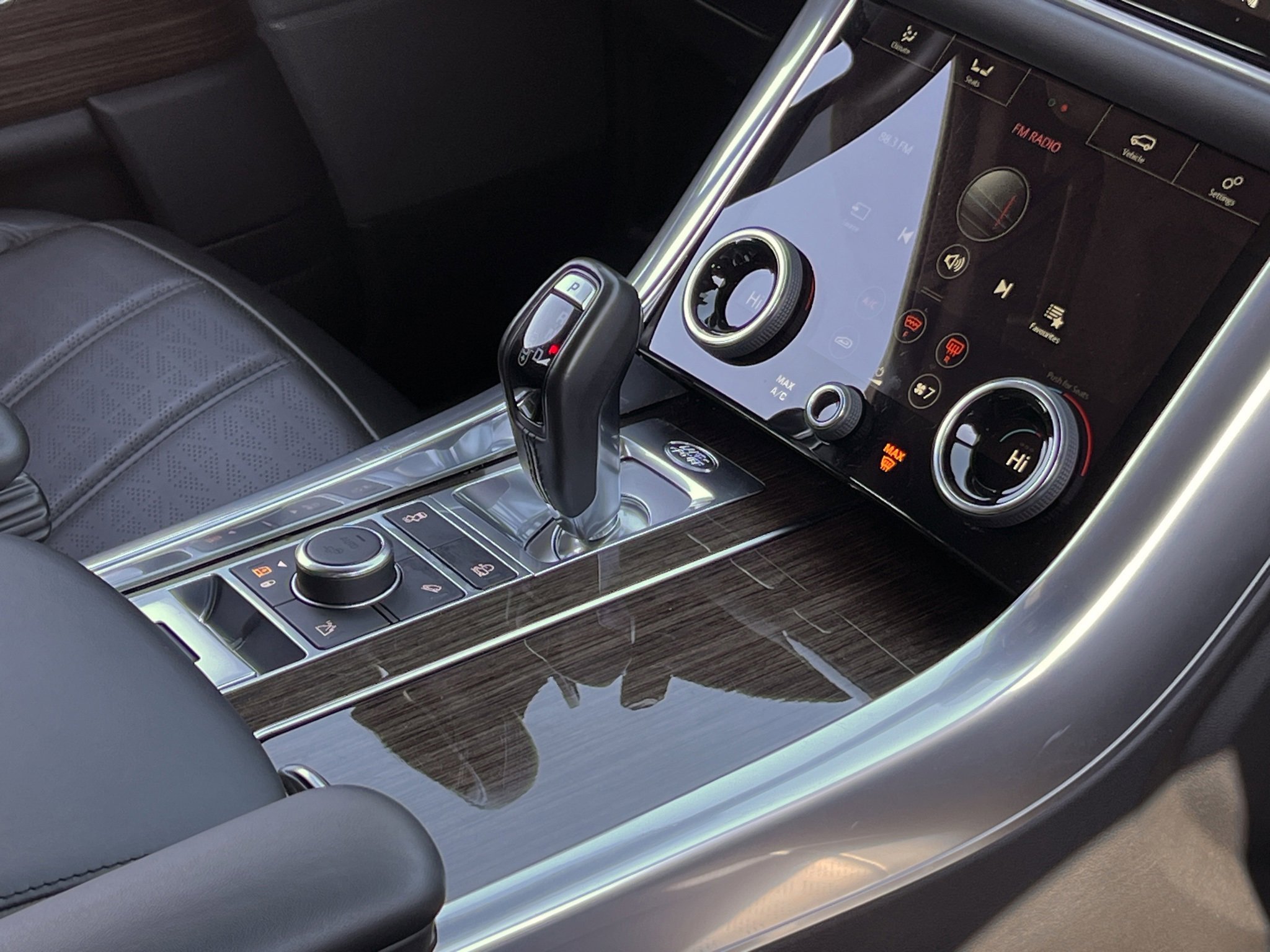 Used 2022 Land Rover Range Rover Sport Autobiography image 38