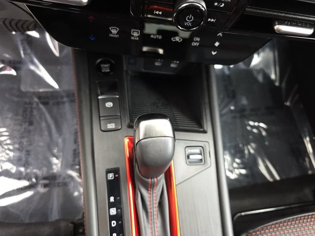 Used 2026 Nissan Kicks SR FWD image 29
