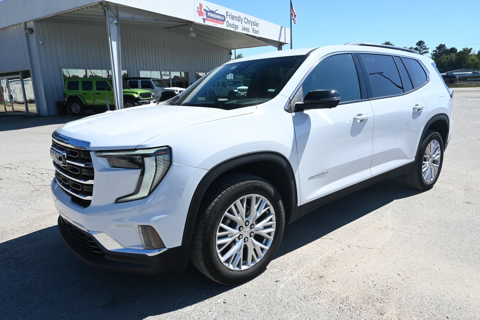 Used 2026 GMC Acadia Elevation w/ Elevation Premium Package FWD image 5