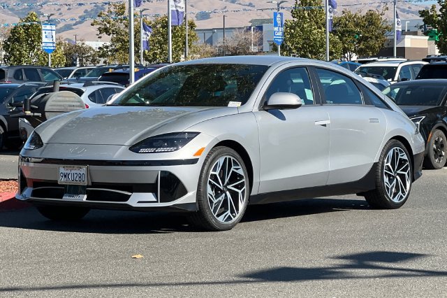 Used 2024 Hyundai Ioniq 6 SEL RWD image 8
