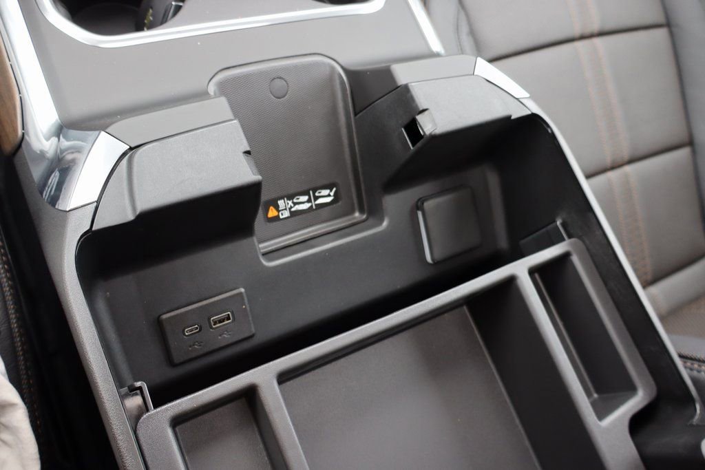 New 2026 Chevrolet Silverado 2500 High Country w/ Technology Package AWD/4WD image 13