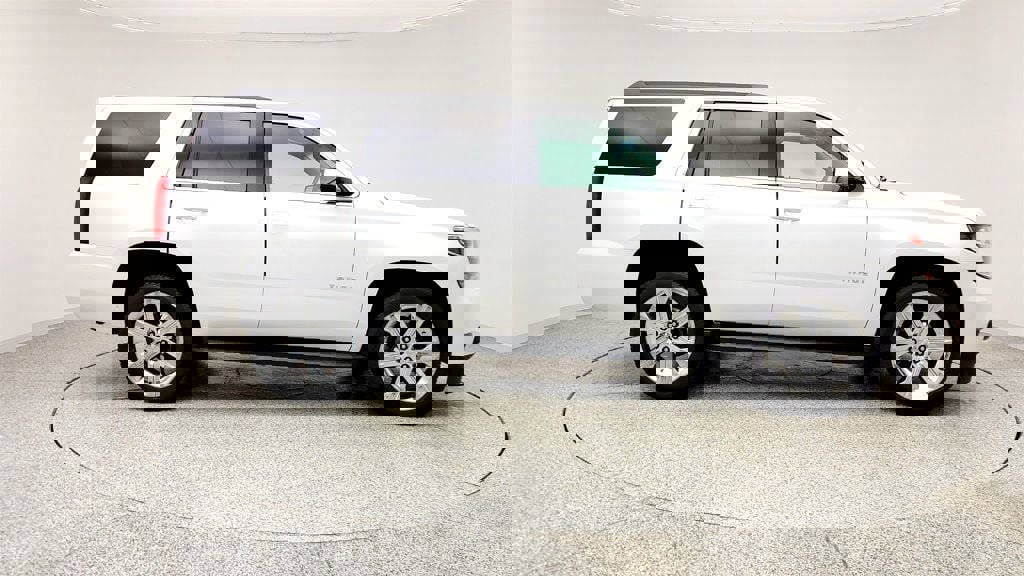 Used 2016 Chevrolet Tahoe LT w/ Luxury Package image 4