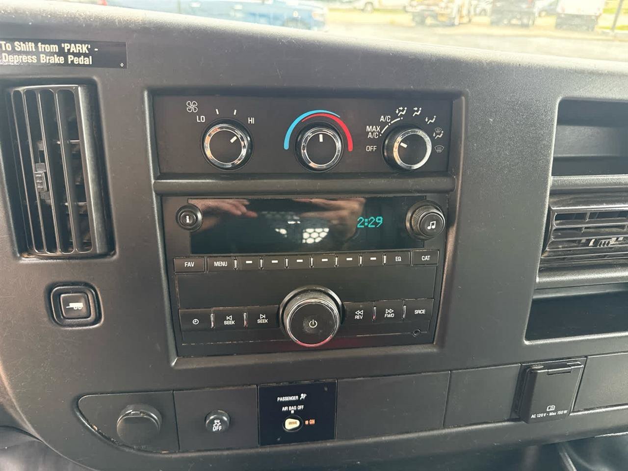 Used 2018 Chevrolet Express 2500 w/ Driver Convenience Package RWD image 14