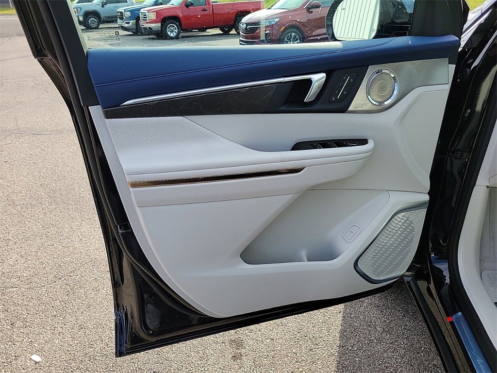 New 2026 Buick Enclave Avenir w/ Super Cruise Package image 19