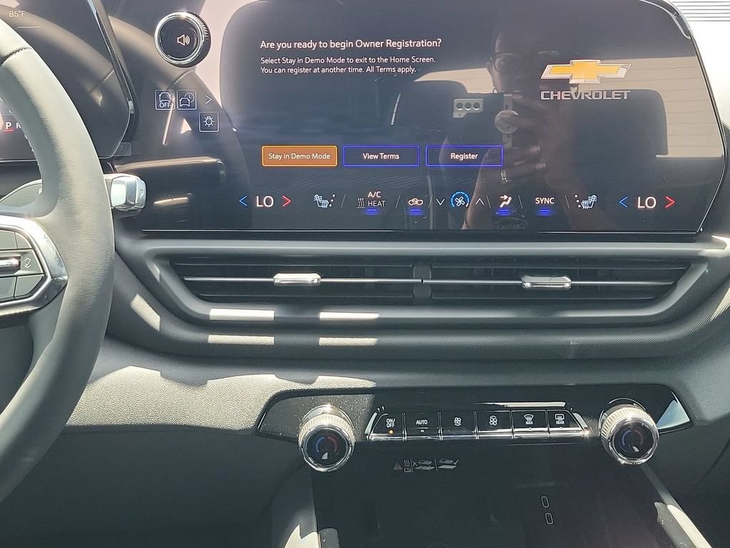 New 2026 Chevrolet Silverado EV LT AWD/4WD image 13