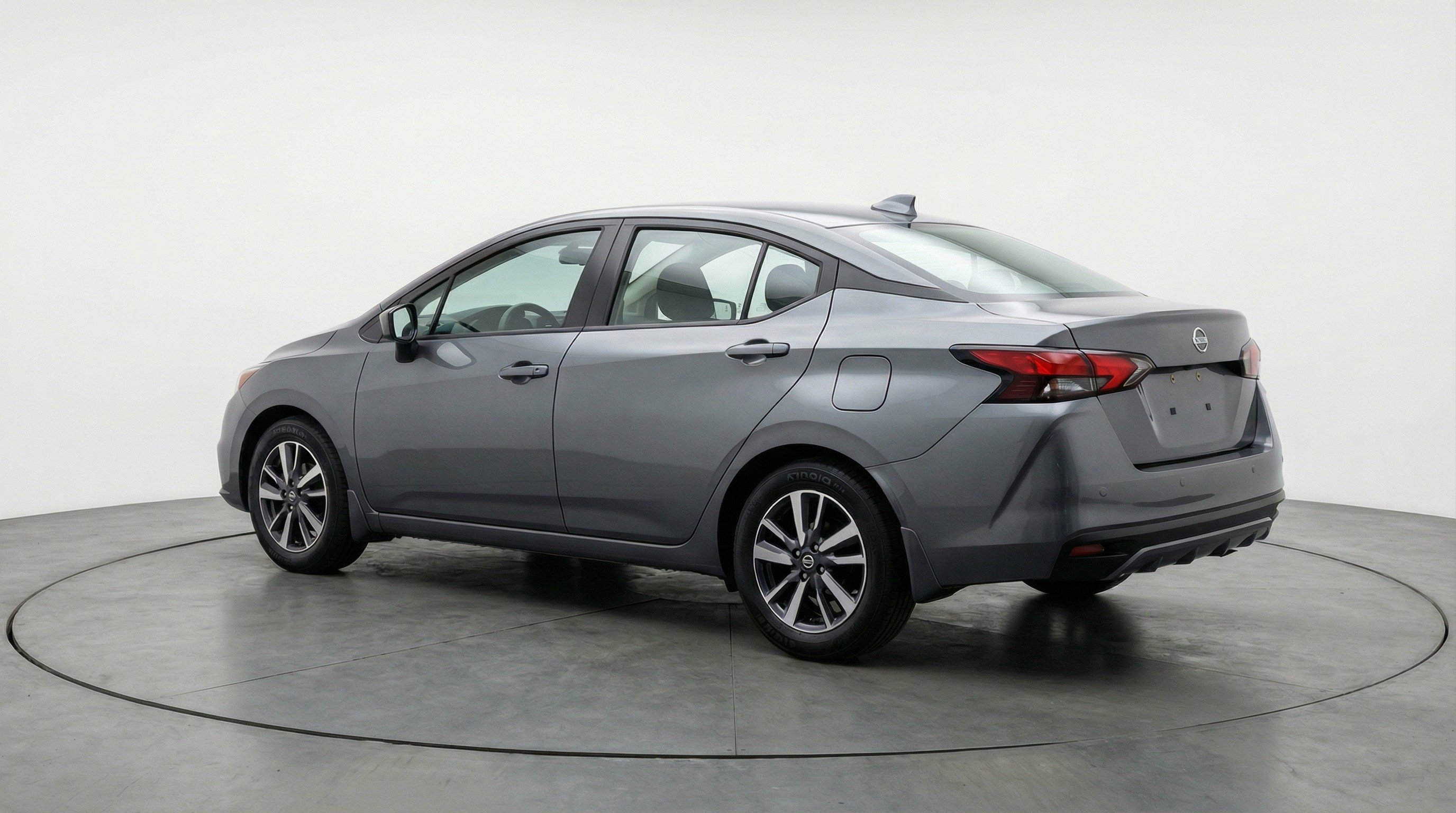 Used 2025 Nissan Versa SV FWD image 6