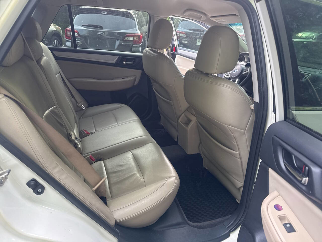 Used 2015 Subaru Outback 2.5i Premium AWD/4WD image 17