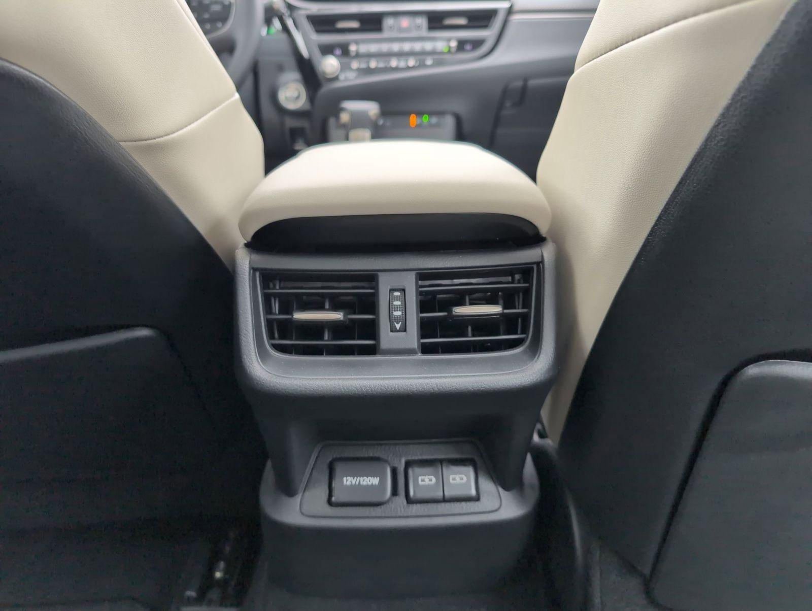 Used 2025 Lexus ES 300h w/ Premium Package image 19