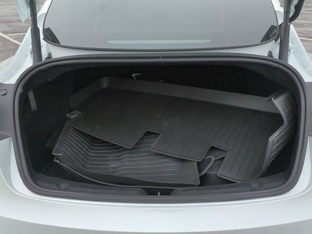 Used 2025 Tesla Model 3 Long Range image 16