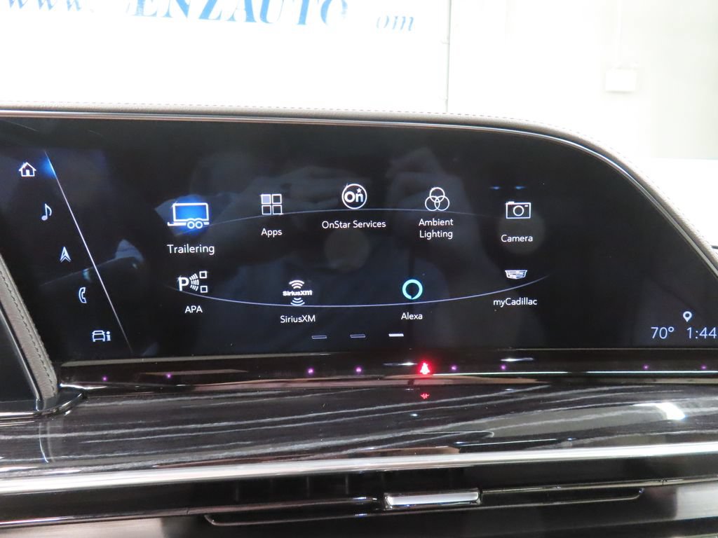 Used 2022 Cadillac Escalade ESV Sport w/ Touring Package AWD/4WD image 31