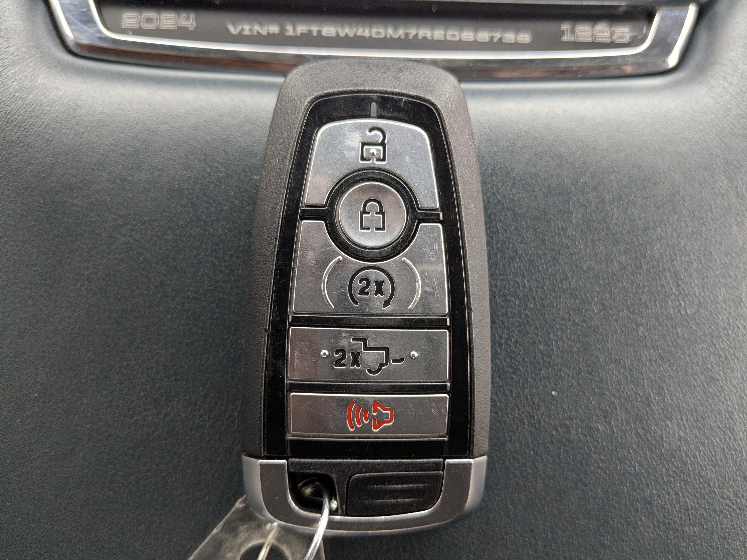 Used 2024 Ford F450 Limited w/ FX4 Off-Road Package image 32