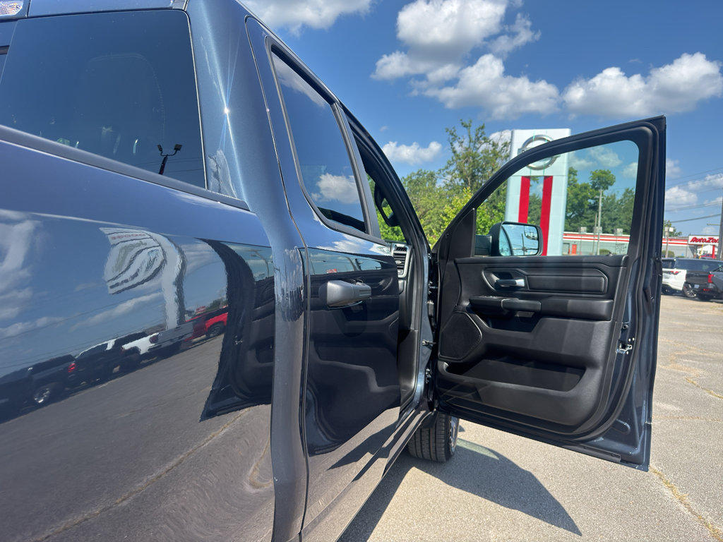 New 2026 RAM 1500 Express AWD/4WD image 21
