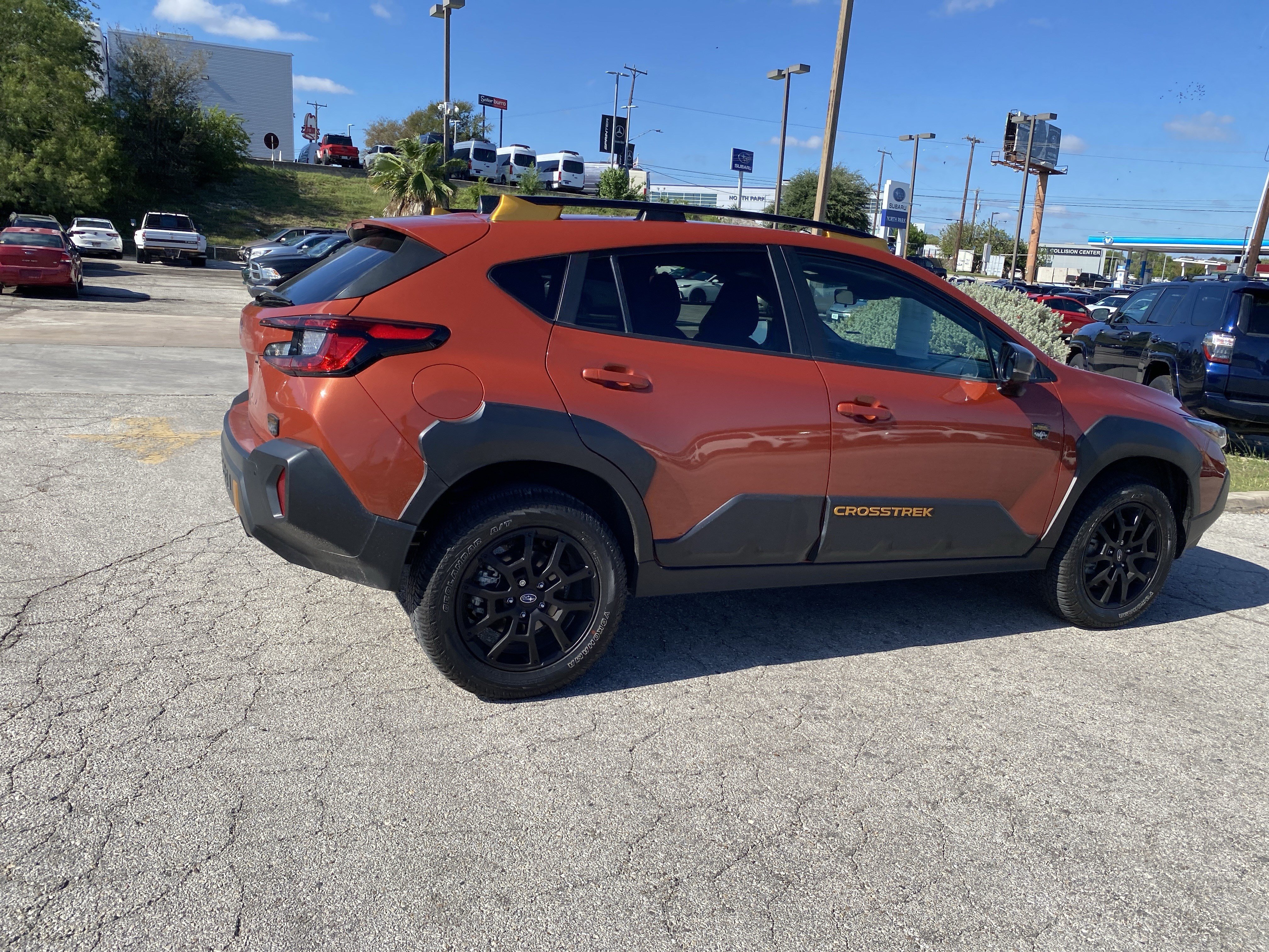 Used 2024 Subaru Crosstrek 2.5i Wilderness AWD/4WD image 9