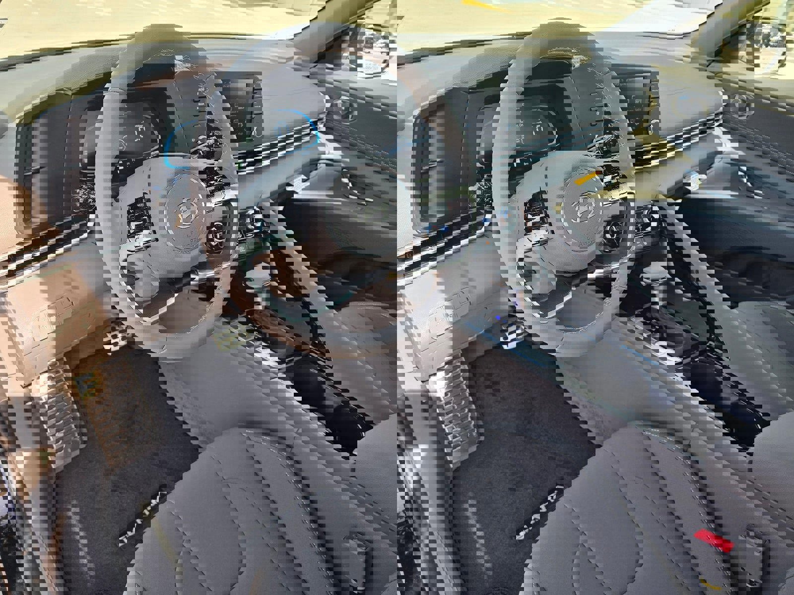 New 2026 Hyundai Elantra SEL Sport Premium w/ Cargo Package image 13