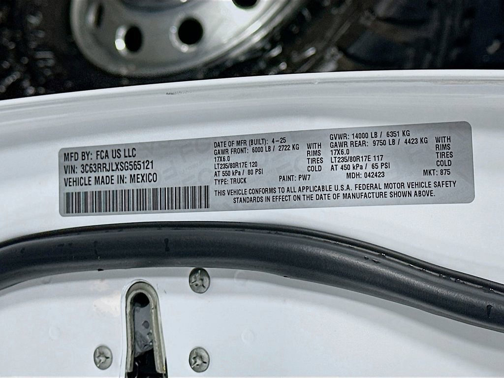 Used 2025 RAM 3500 Laramie image 35