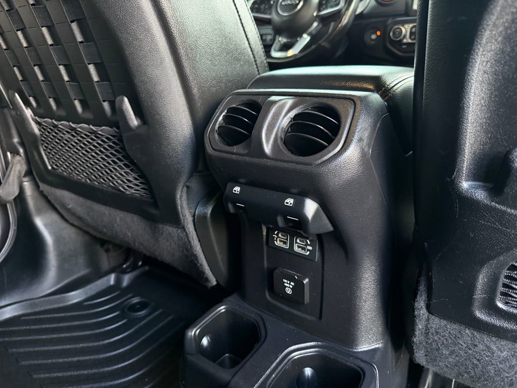 Used 2020 Jeep Gladiator Mojave w/ Dual Top Group AWD/4WD image 30