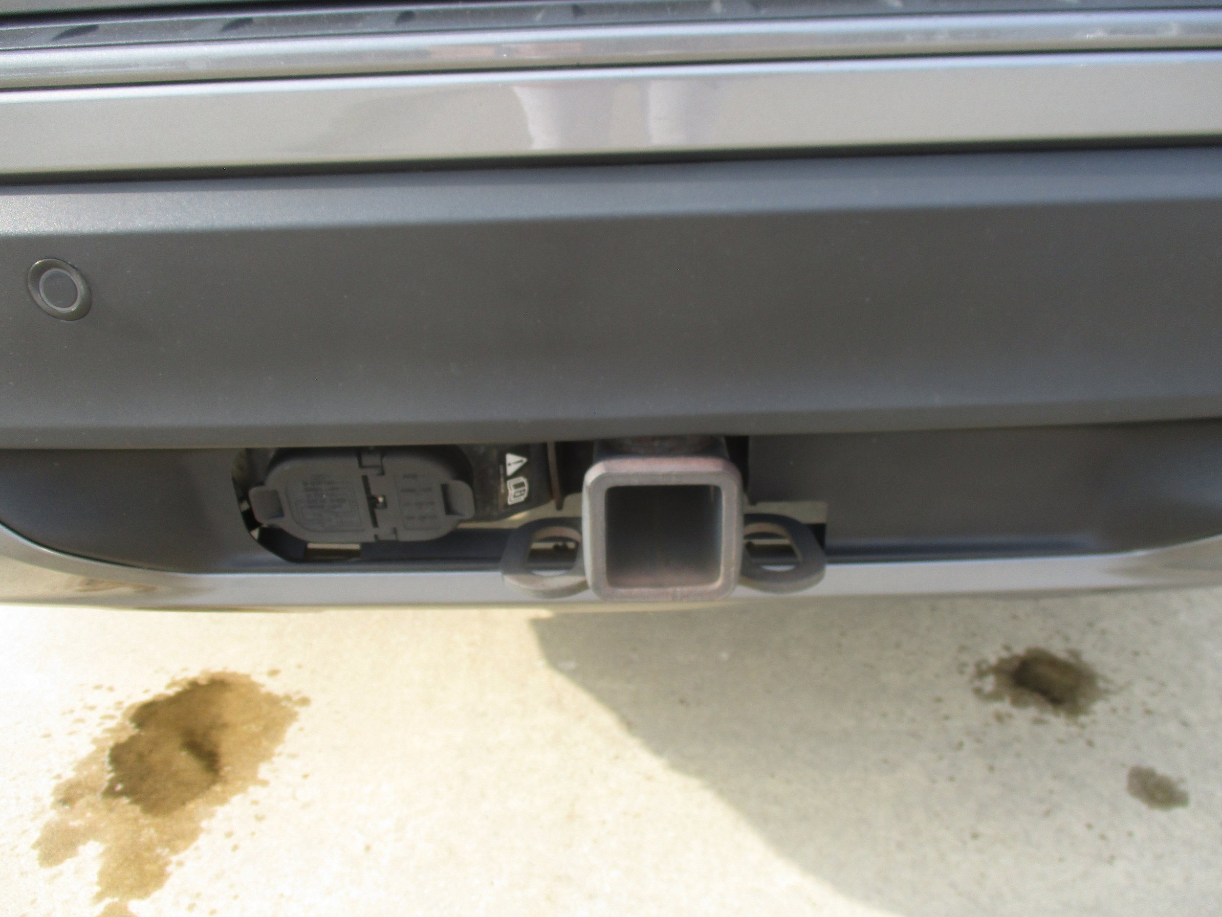 Used 2023 Ford Explorer XLT w/ Equipment Group 202A AWD/4WD image 7