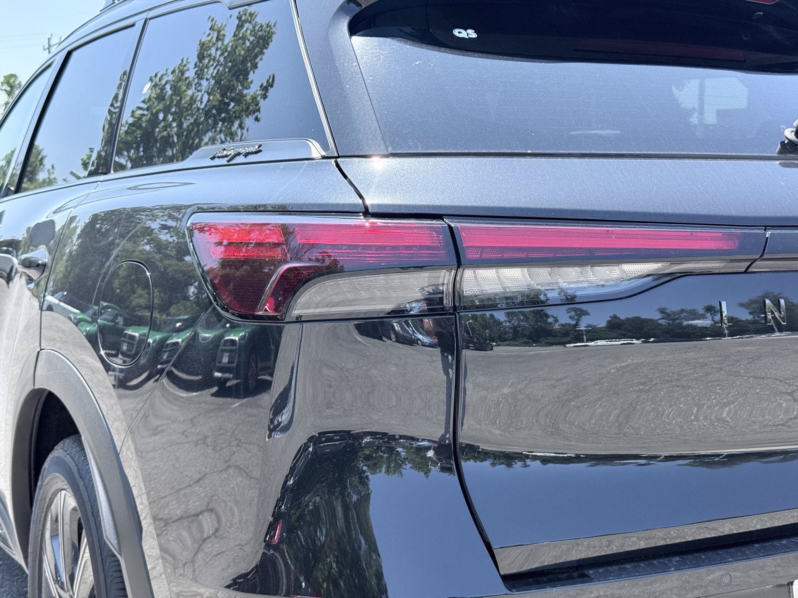 New 2027 INFINITI QX60 Autograph w/ Dark Cargo Package AWD/4WD image 7