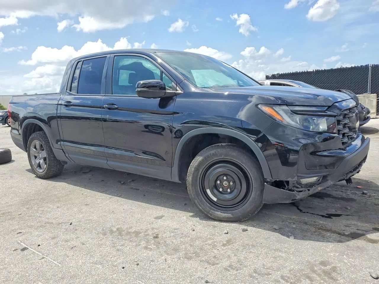 Used 2024 Honda Ridgeline TrailSport image 2
