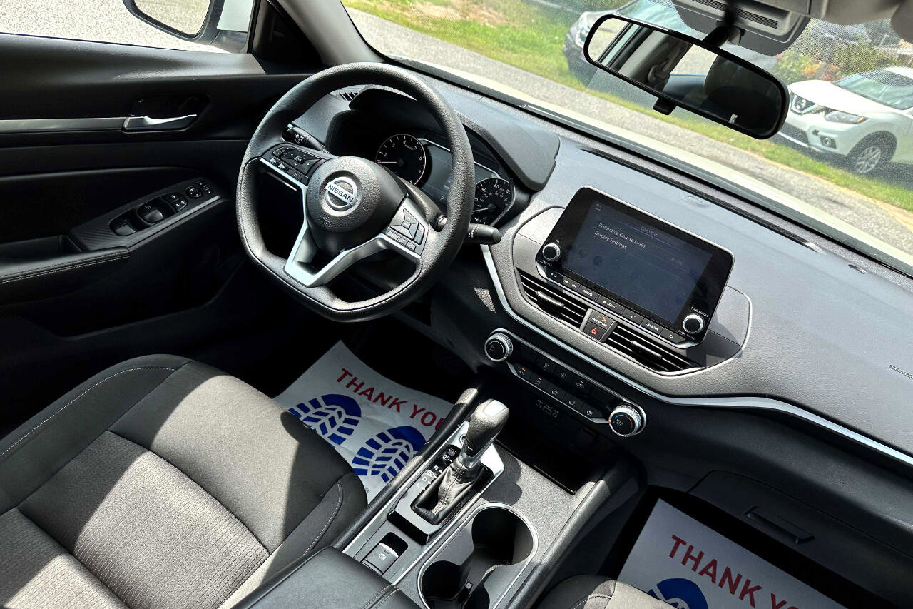 Used 2022 Nissan Altima 2.5 SV image 15