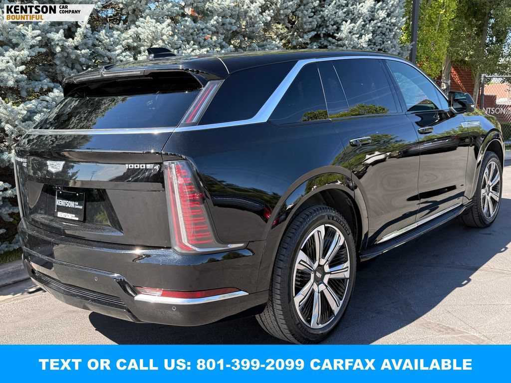 Used 2025 Cadillac Escalade IQ Luxury 2 w/ LPO, Premium Carpet Package AWD/4WD image 9