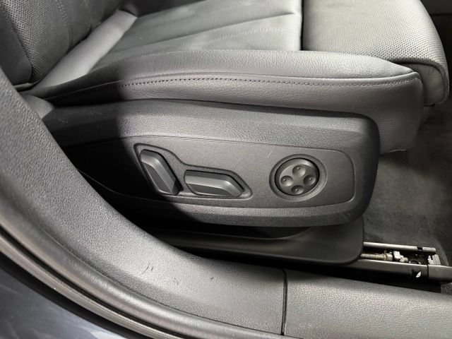 Used 2018 Audi A4 2.0T Prestige w/ Prestige Package AWD/4WD image 28