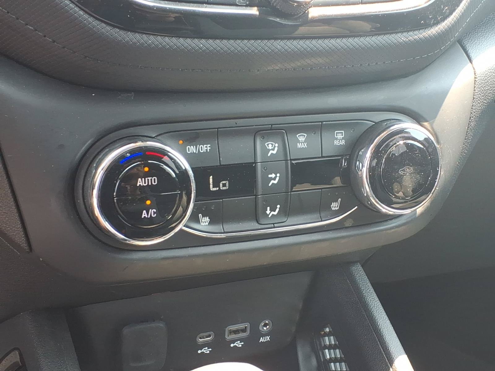 Used 2022 Chevrolet TrailBlazer LT w/ Convenience Package AWD/4WD image 9