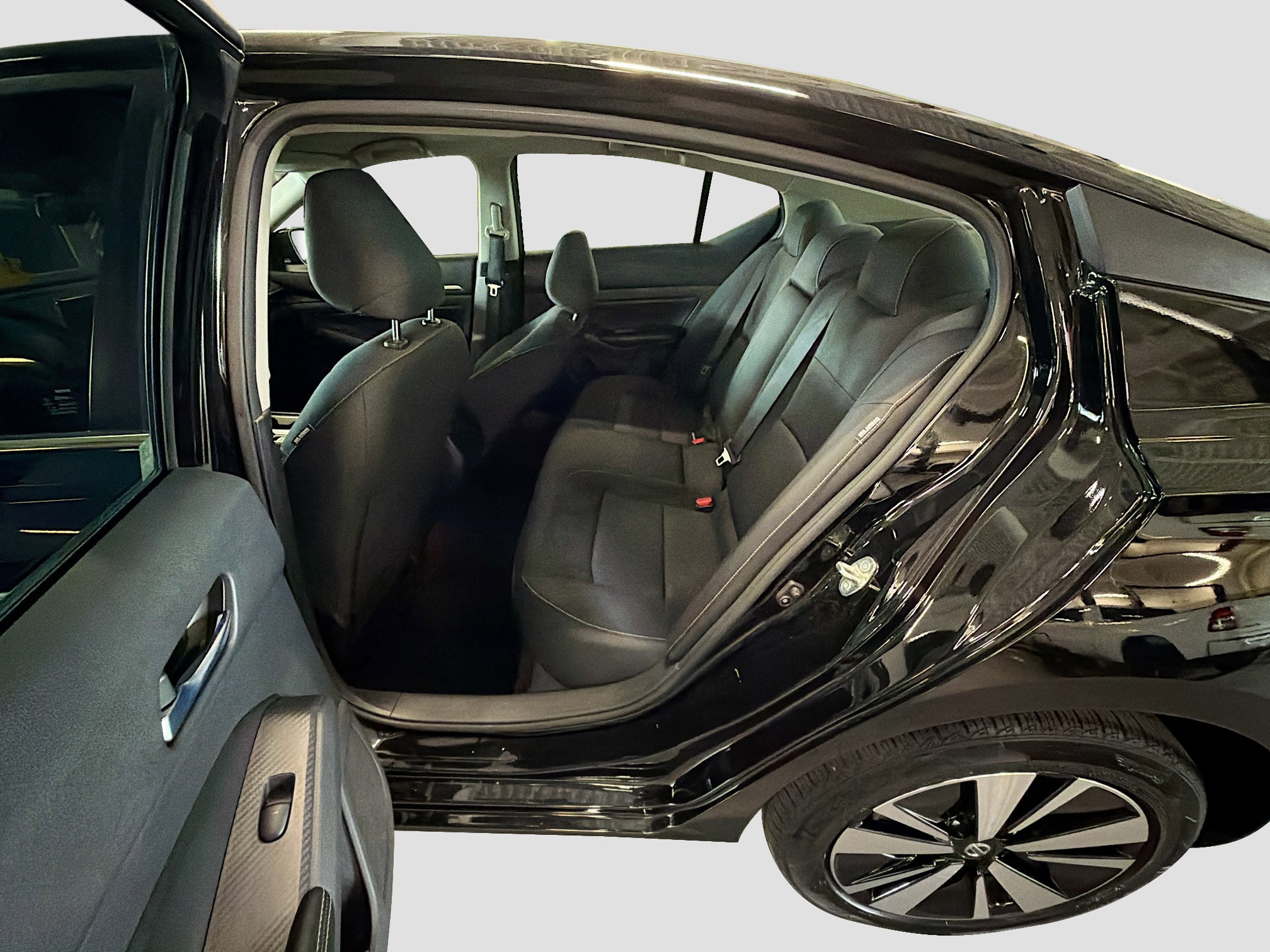 Used 2022 Nissan Altima 2.5 SV AWD/4WD image 29
