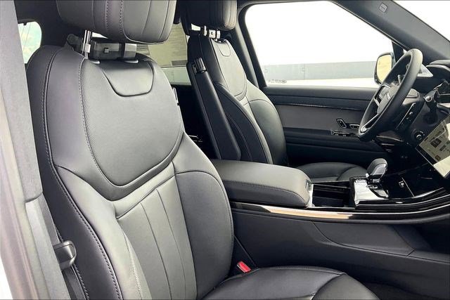 New 2025 Land Rover Range Rover Sport Dynamic SE image 12