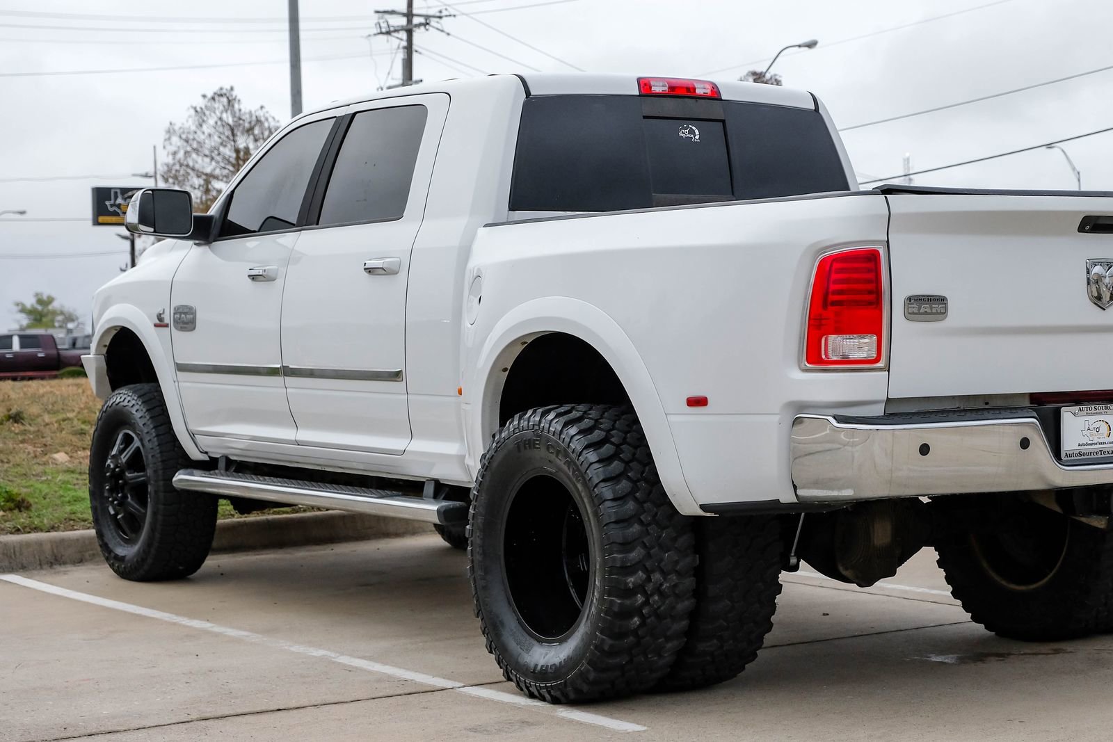 Used 2015 RAM 3500 Laramie Longhorn AWD/4WD image 15