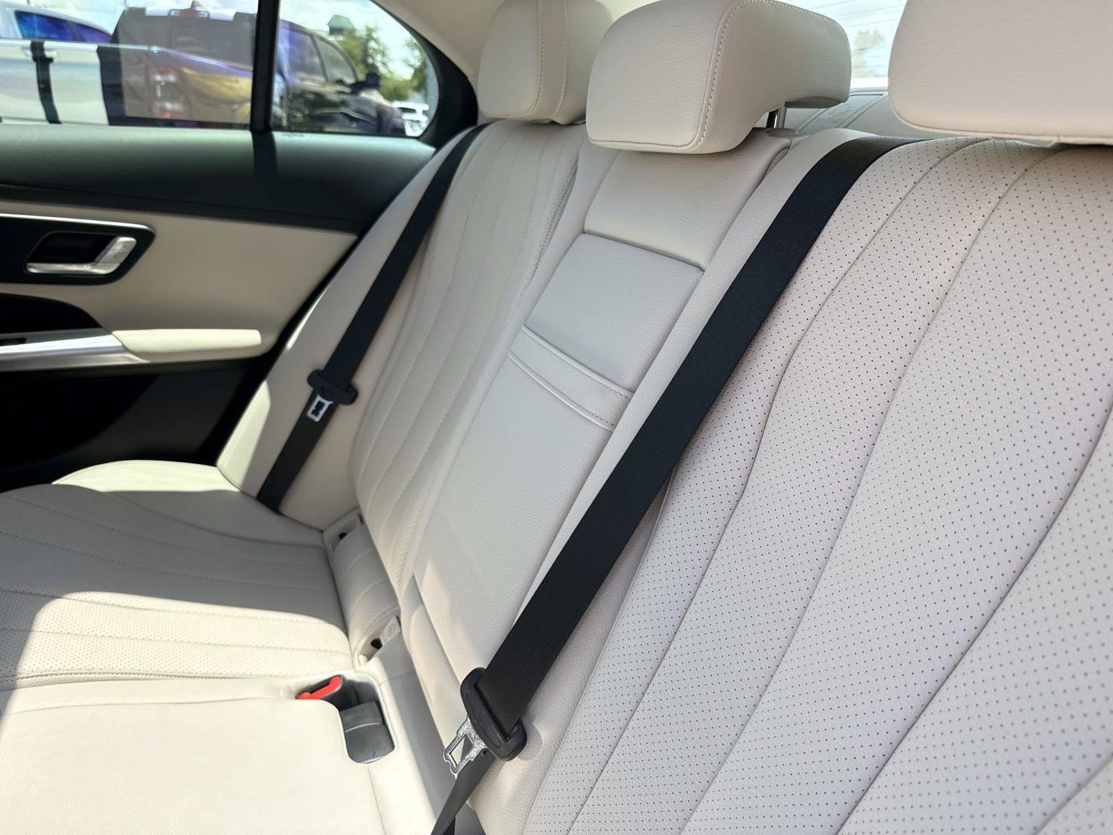 Used 2026 Mercedes-Benz E 350 Sedan image 12