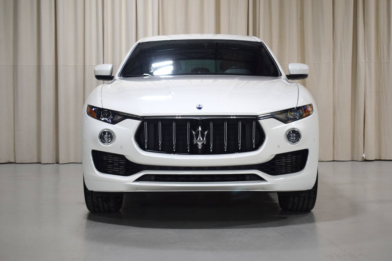 Certified 2023 Maserati Levante GT AWD/4WD image 8