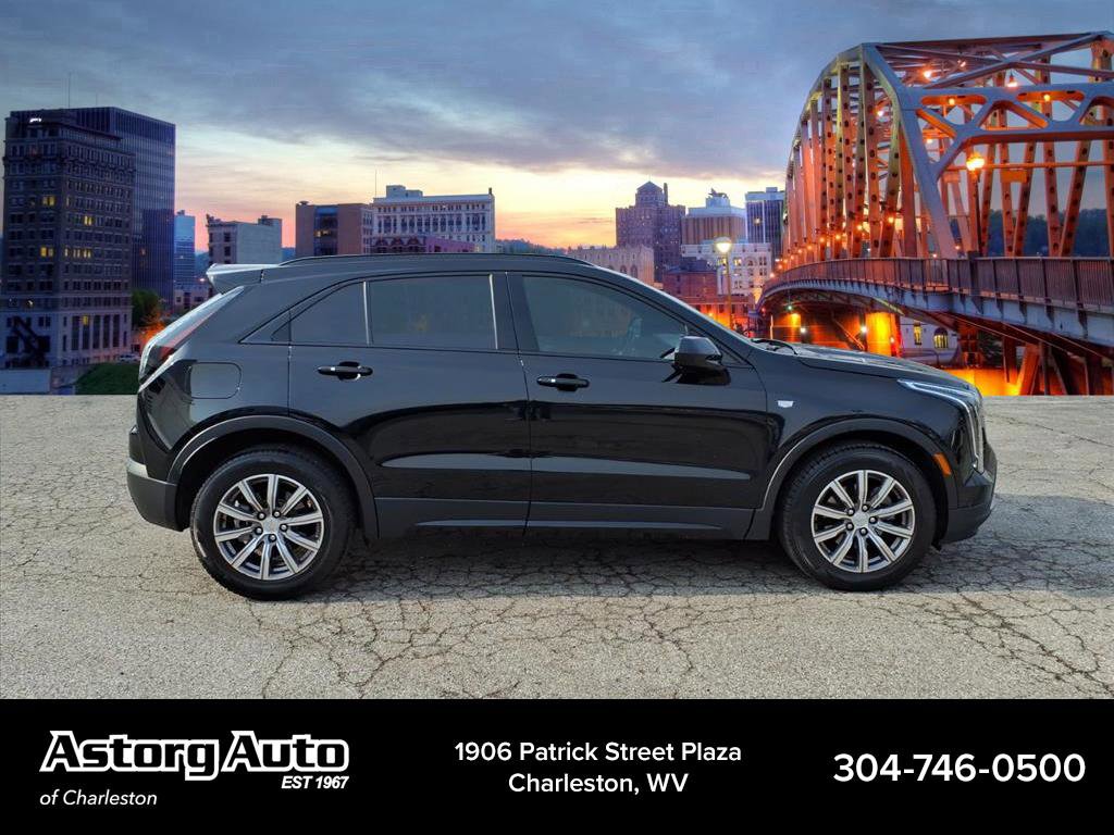 Used 2020 Cadillac XT4 Sport w/ Technology Package image 2