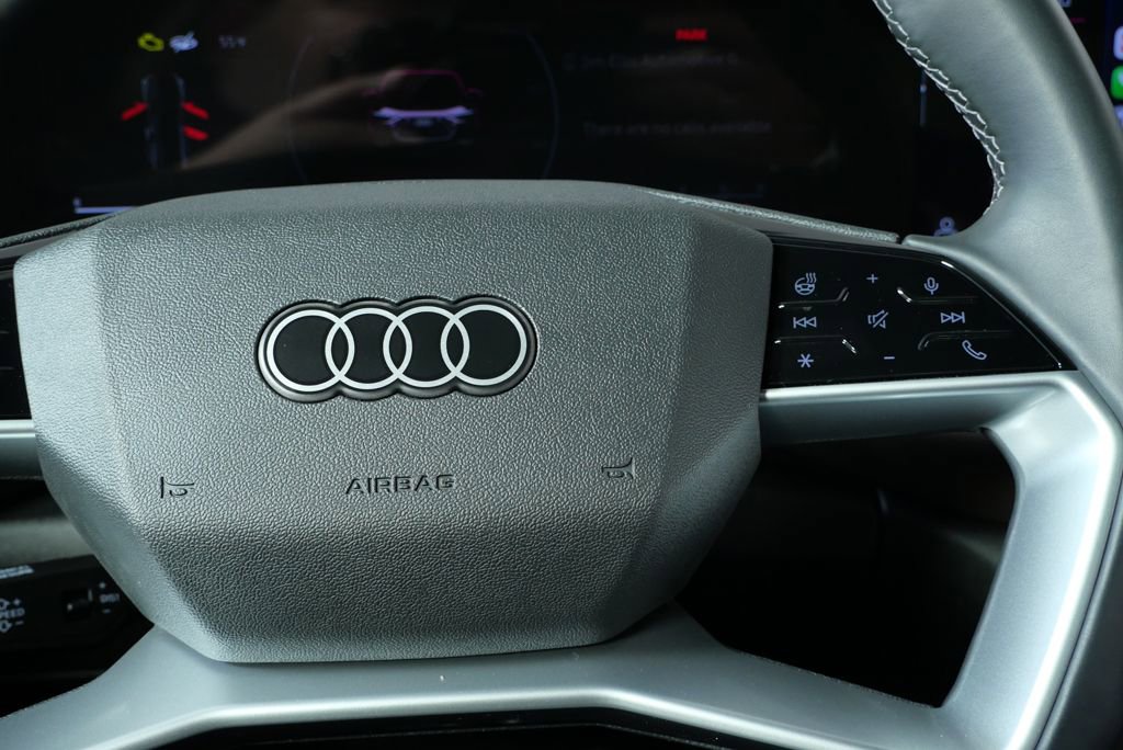 Used 2025 Audi Q5 Premium Plus w/ Premium Plus image 9