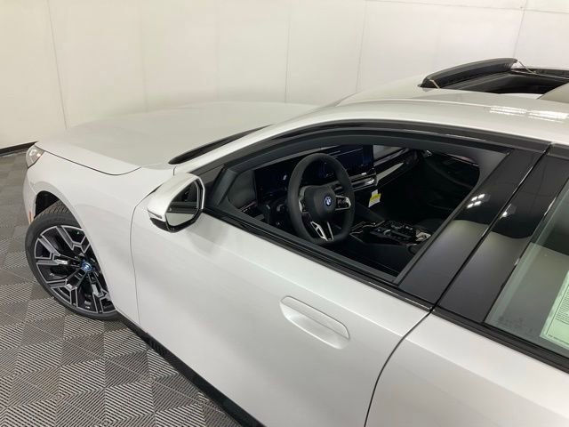 Used 2024 BMW i5 eDrive40i w/ M Sport Package RWD image 55
