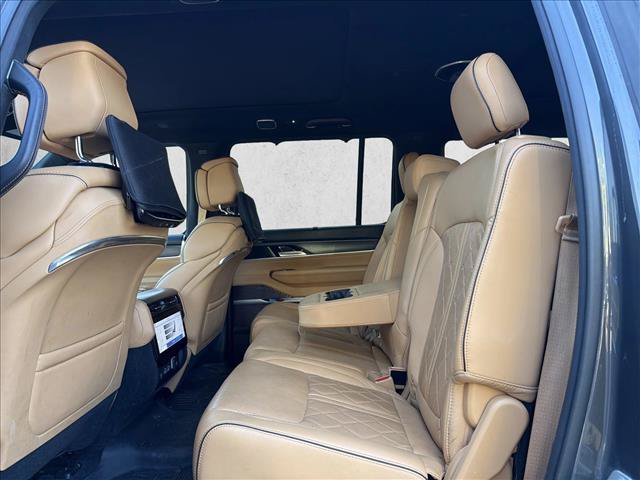 Used 2024 Jeep Grand Wagoneer Series III w/ Rear Seat Video Group 1 AWD/4WD image 20