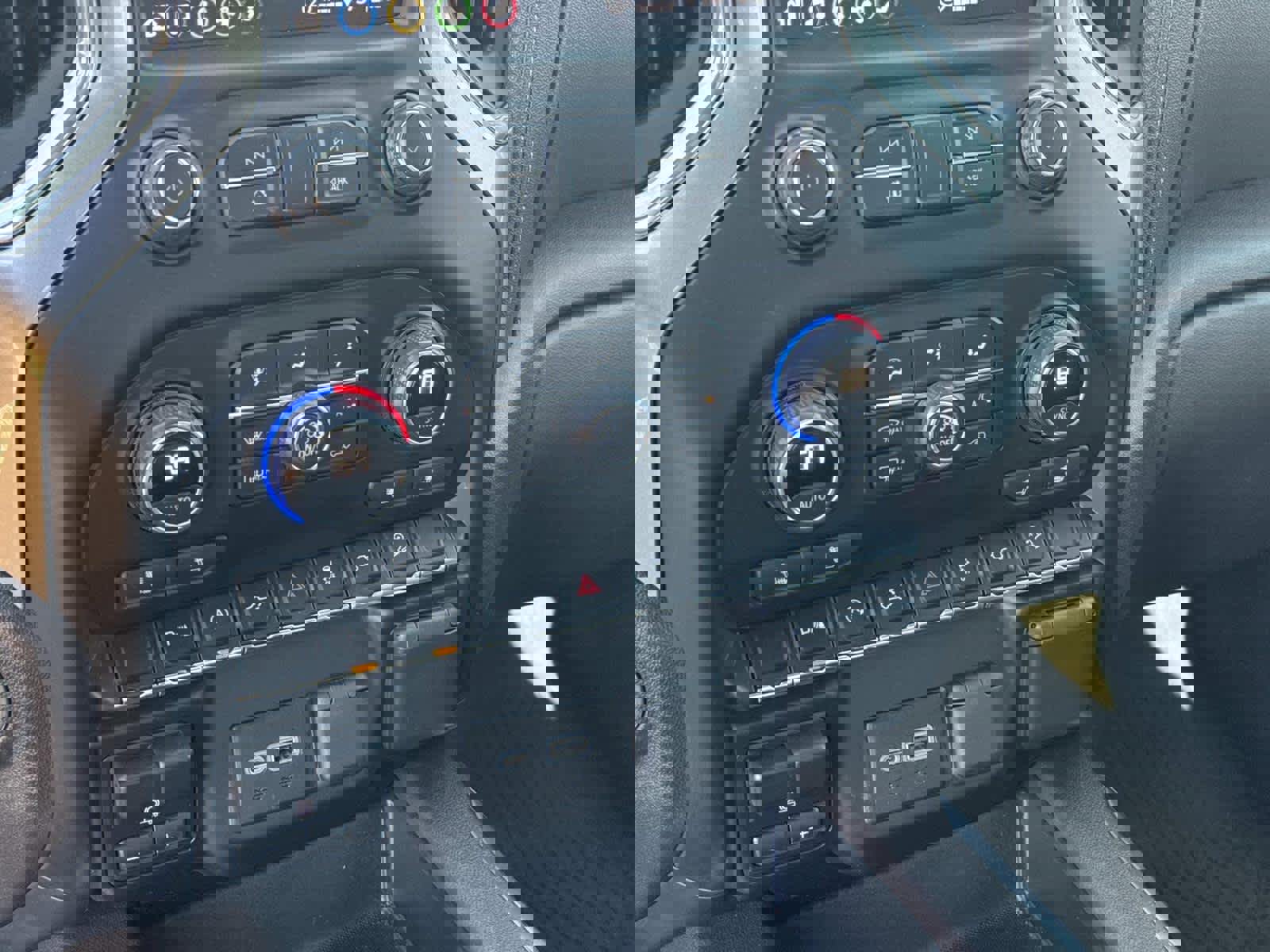 Used 2020 Chevrolet Silverado 1500 LT Trail Boss image 23