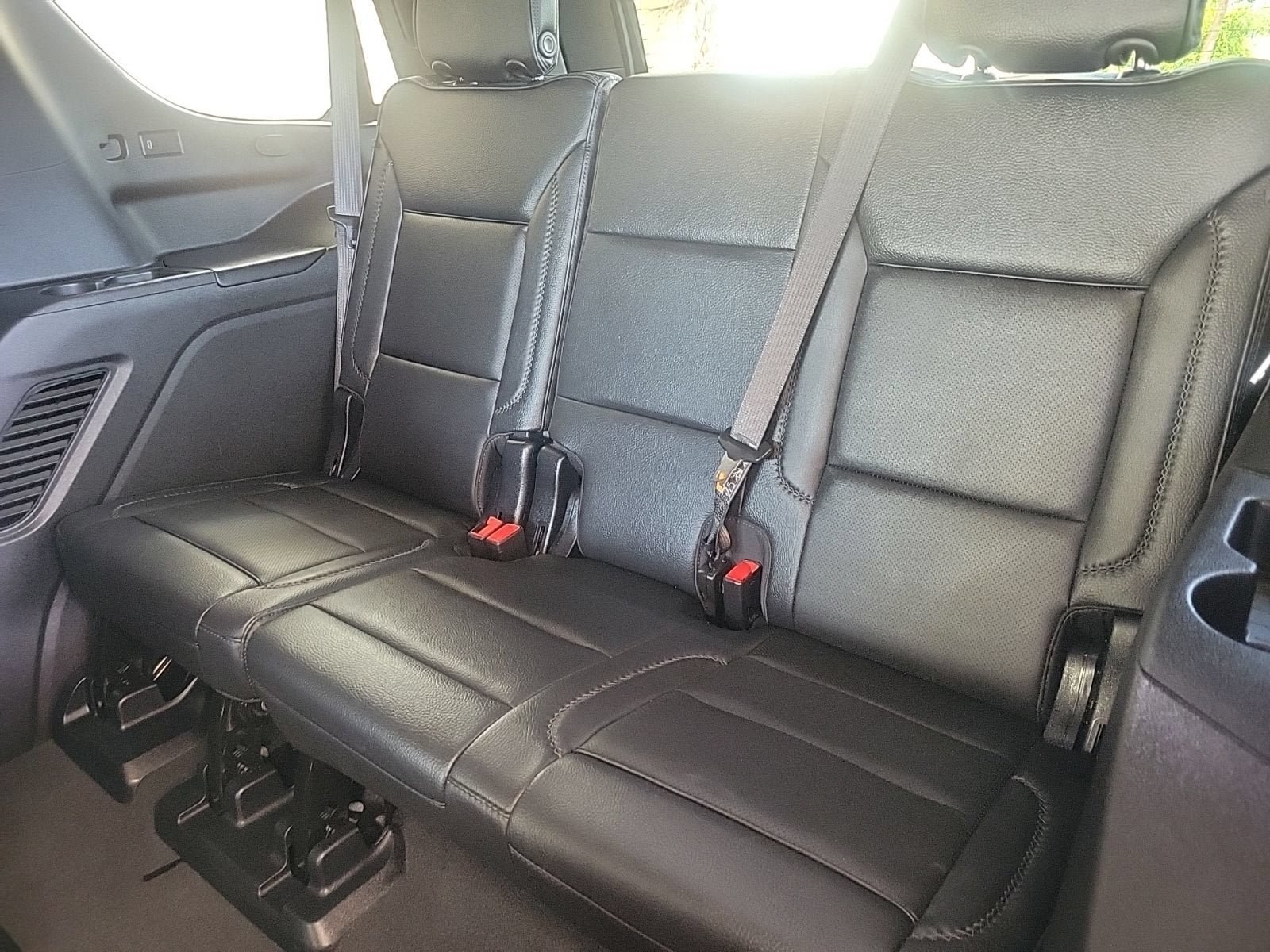 Used 2025 GMC Yukon Denali AWD/4WD image 17