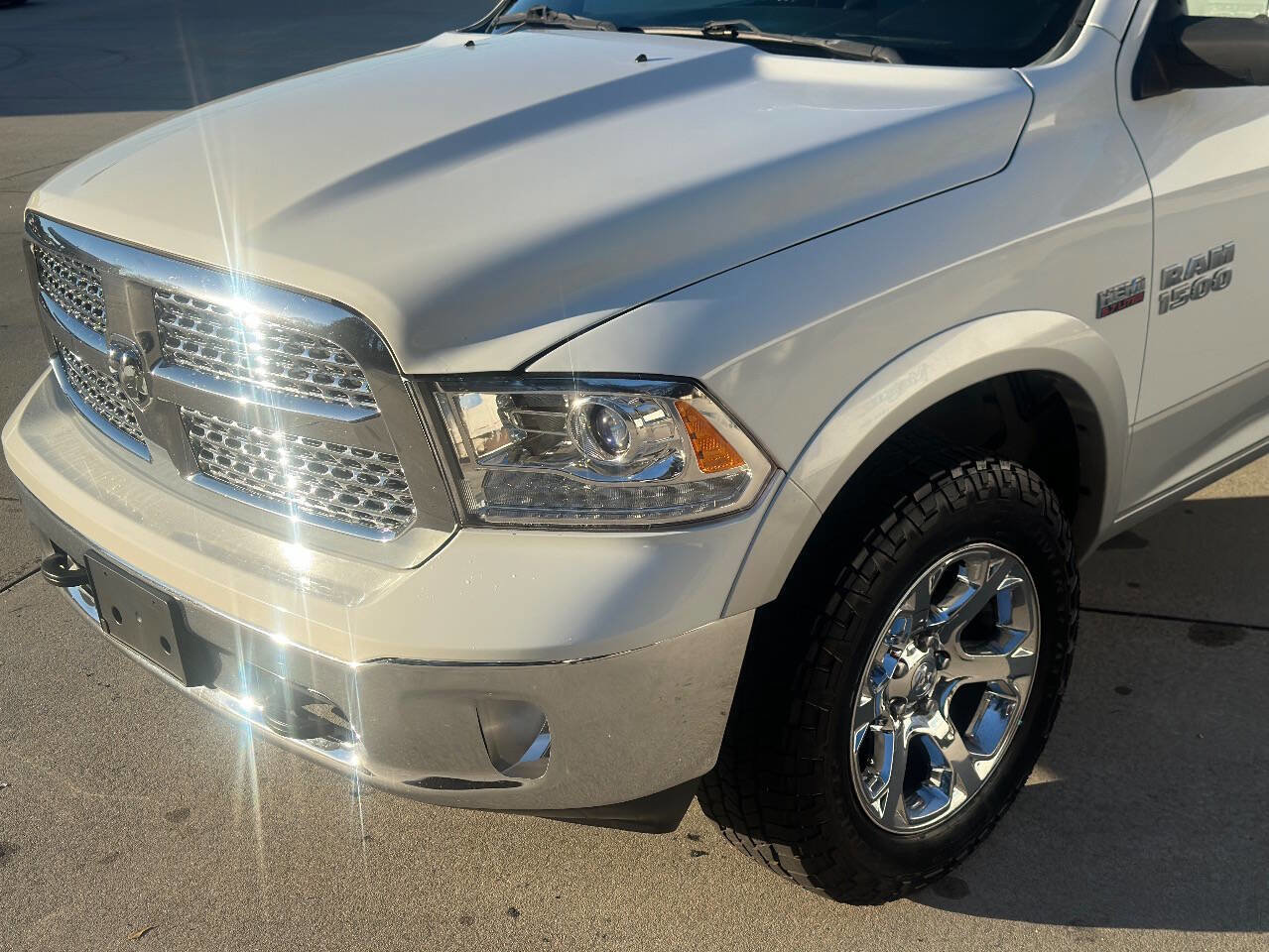 Used 2015 RAM 1500 Laramie image 14