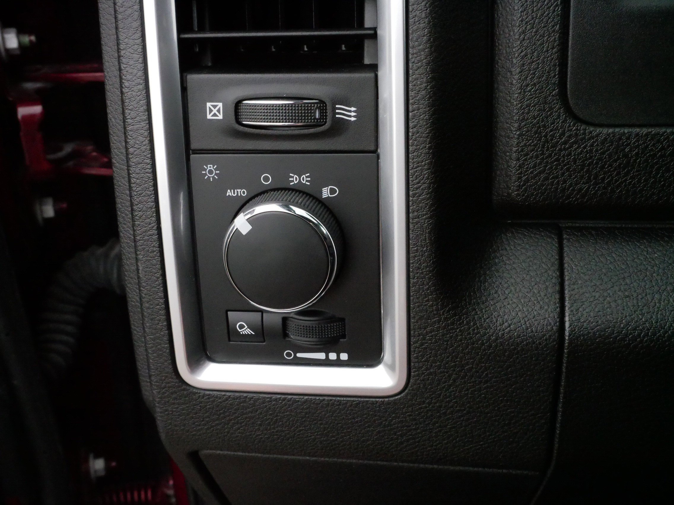 Used 2022 RAM 1500 Classic Warlock image 27