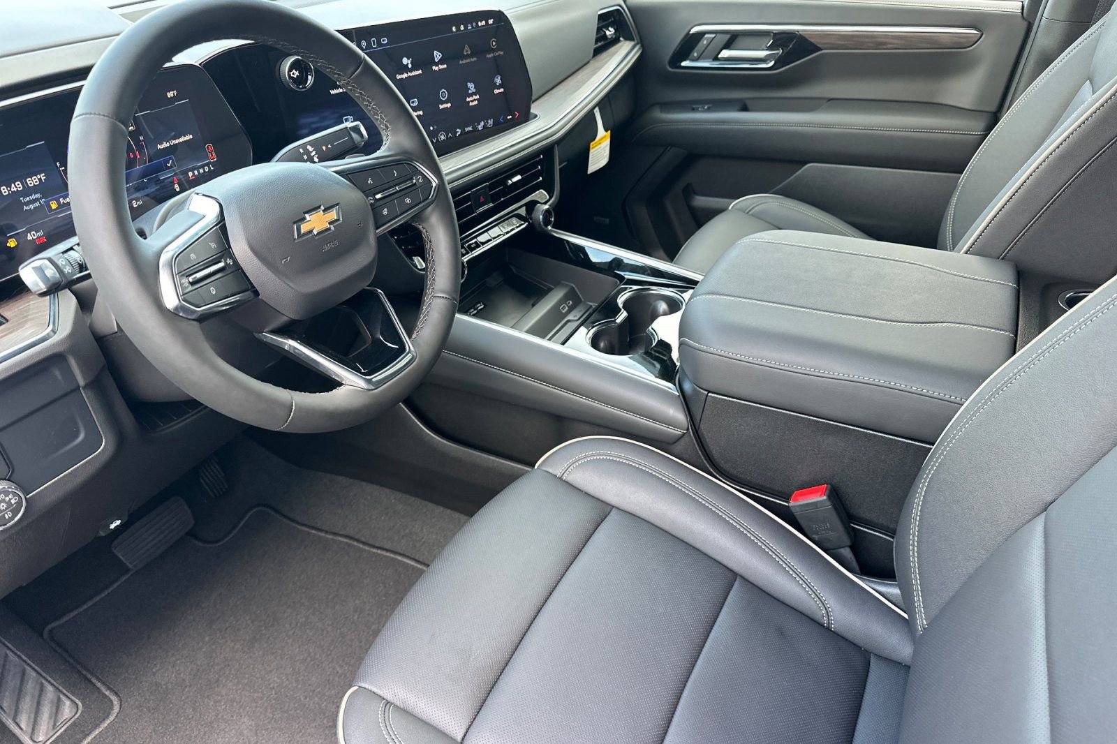 New 2025 Chevrolet Suburban Premier image 10